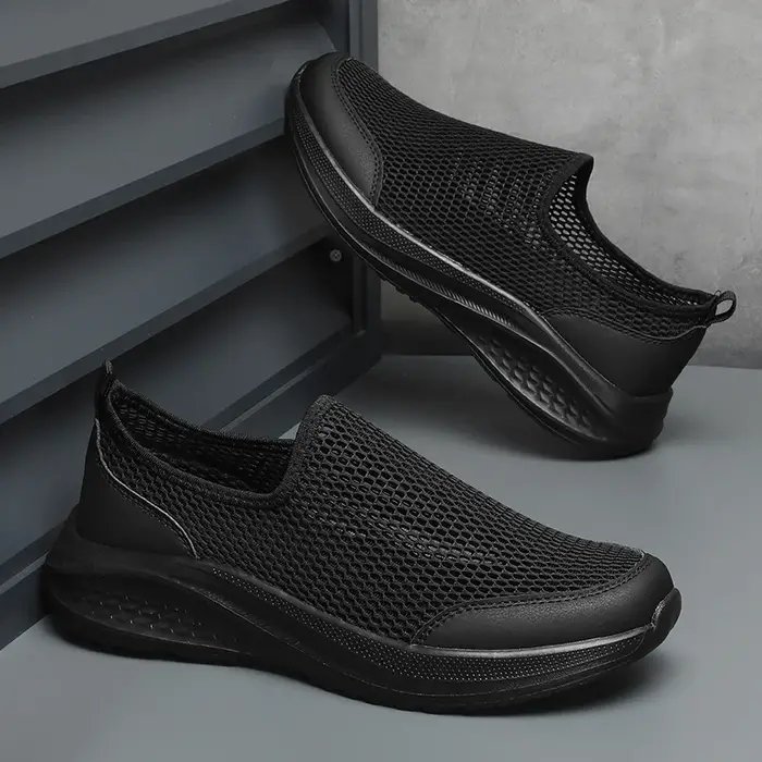 Chaussures de marche en maille respirante pour hommes