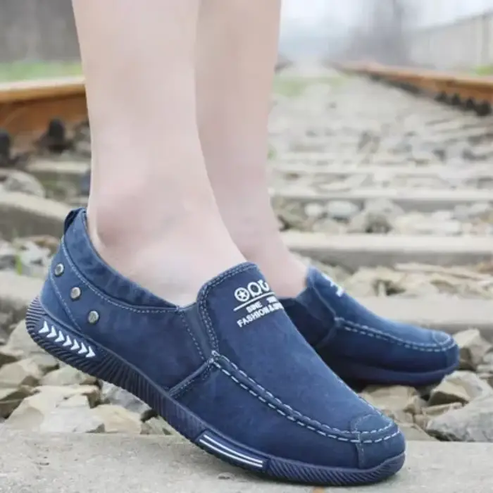 Denim hommes toile chaussures sans lacet baskets mâle pour l'été 2025 nouveau mocassin de conduite en plein air à la