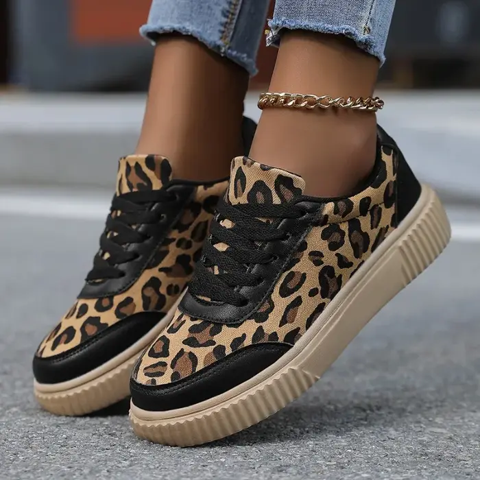 Nouvelles chaussures de sport pour femmes, baskets décontractées à imprimé léopard, confortables, à lacets, chaussures de course polyvalentes, chaussures de marche
