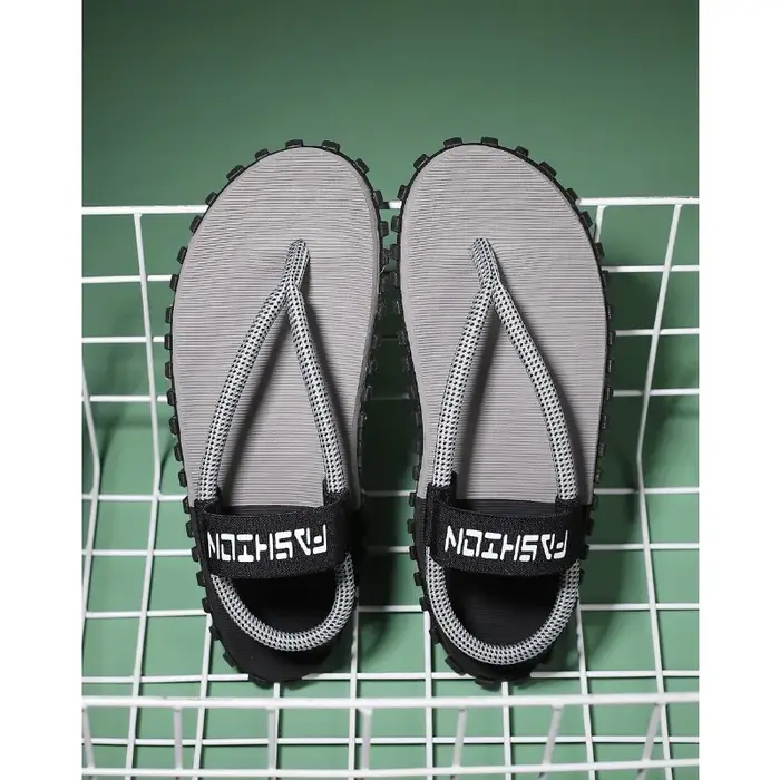 Sandales bi-vêtements originales pour hommes