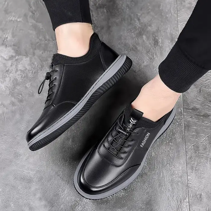 Chaussures de sport légères en cuir PU pour hommes, baskets respirantes pour hommes, à lacets, confortables, décontractées, course à pied, extérieur, nouveau