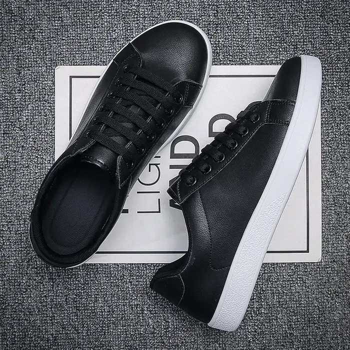 Baskets blanches décontractées pour hommes, chaussures de skateboard plates en cuir, à lacets, respirantes, pour la marche quotidienne, bon marché, 39-44