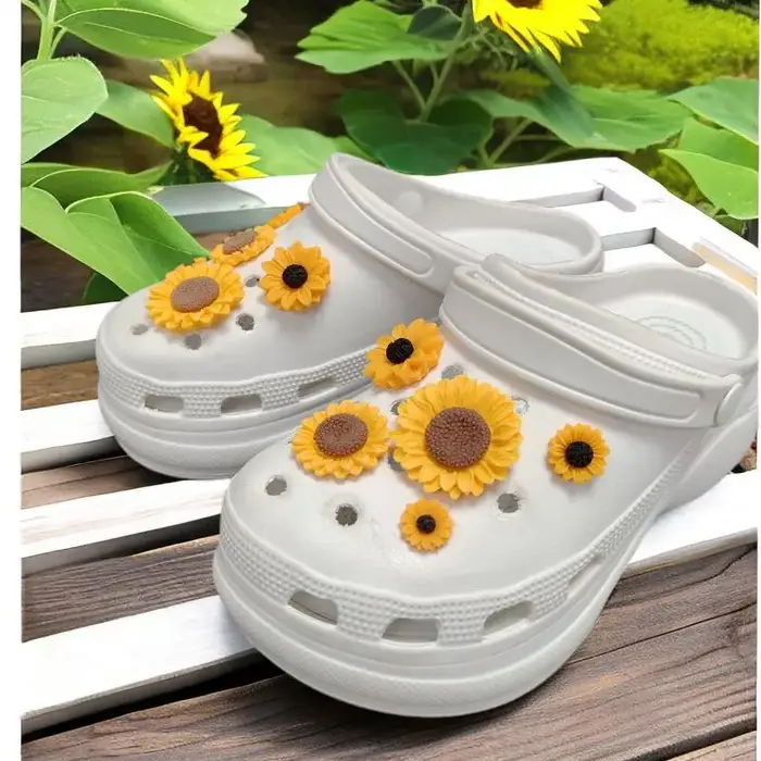 Lot de 10 breloques de créateur tournesol pour chaussures, décorations pour filles, ornements pour c