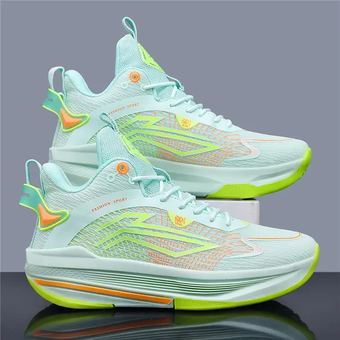 Nouvelles chaussures de basket-ball à tige haute