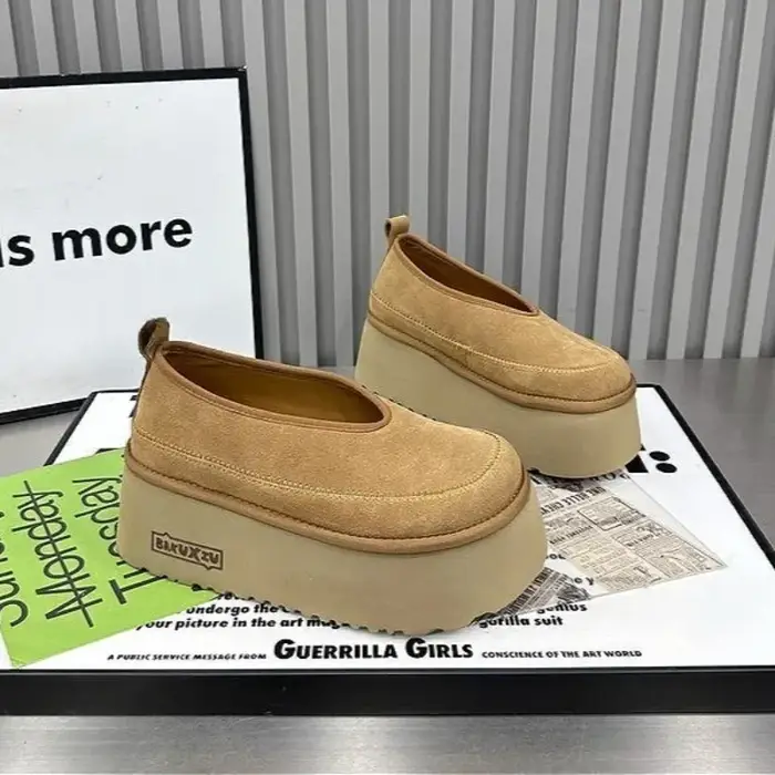 2025 printemps nouvelles chaussures pour femmes mode rétro à semelles épaisses grandes chaussures dé