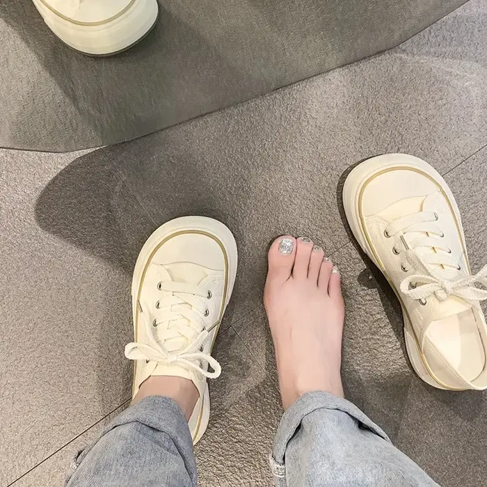 Chaussures en toile à enfiler pour femmes