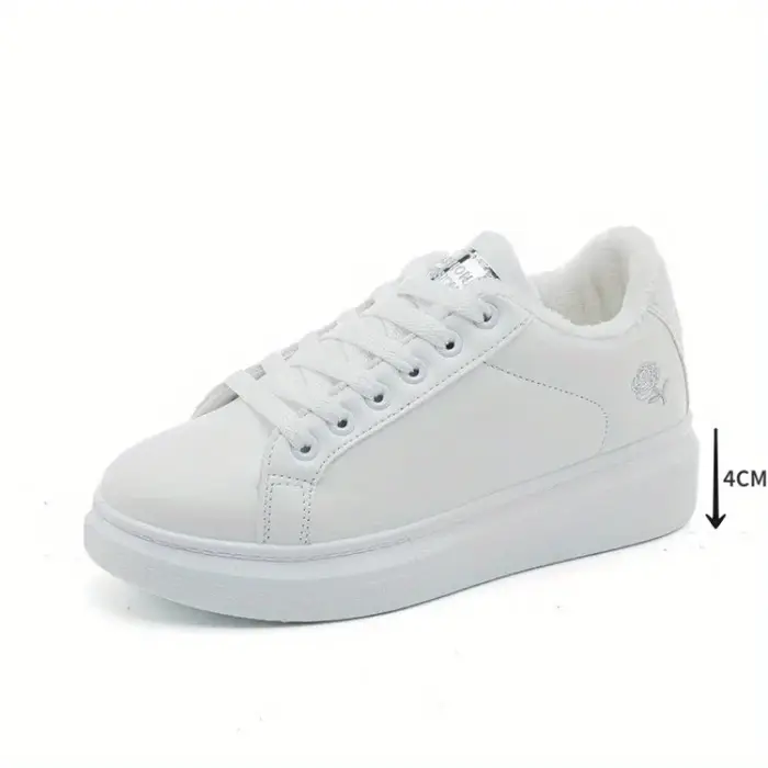Femmes chaussures décontractées nouveau printemps blanc baskets respirant fleur à lacets