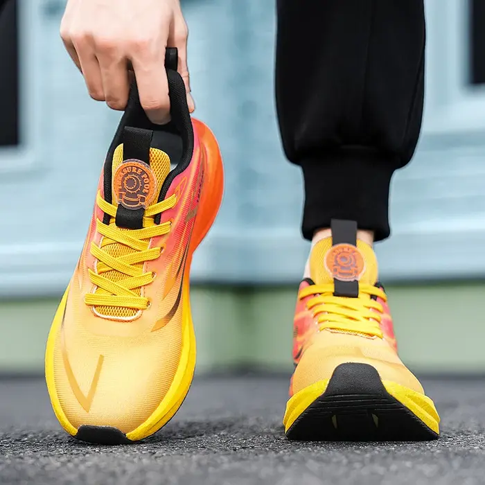 Chaussures de sport tendance pour hommes : baskets de basketball