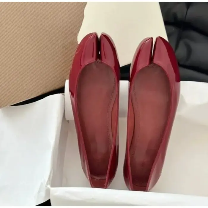 Chaussures simples de styliste