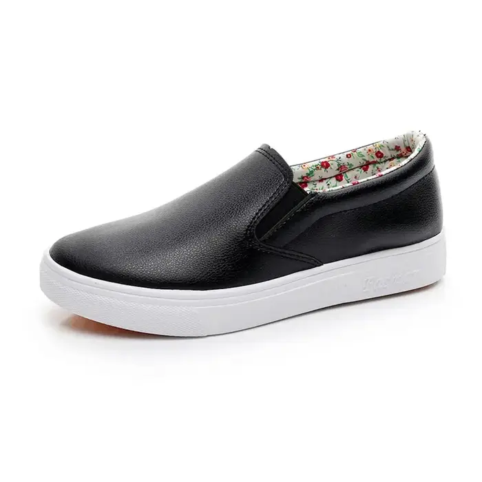 Chaussures plates à enfiler en cuir verni blanc pour femme