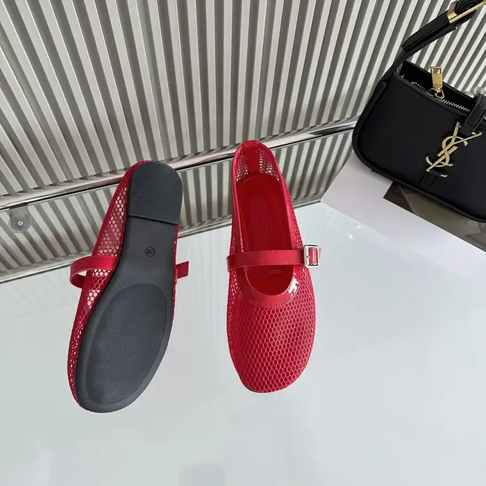 Escarpins à talons bas pour femmes