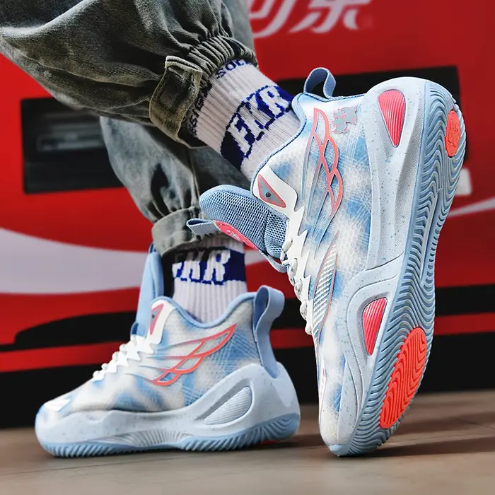 Chaussures de basket-ball à tige haute pour hommes et femmes, baskets en maille respirante, semelle en caoutchouc antidérapante, pour le sport, l'entraînement scolaire, automne et hiver