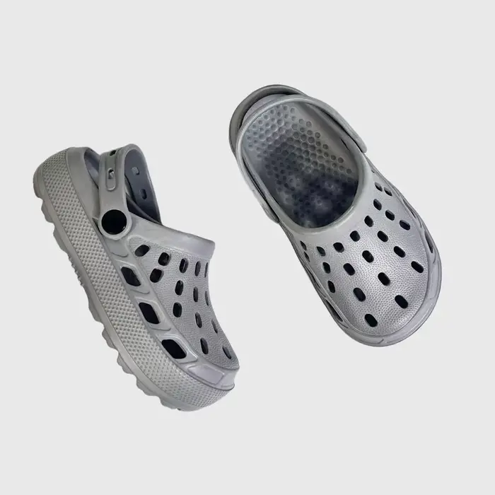 Chaussures de plage adorables pour enfants