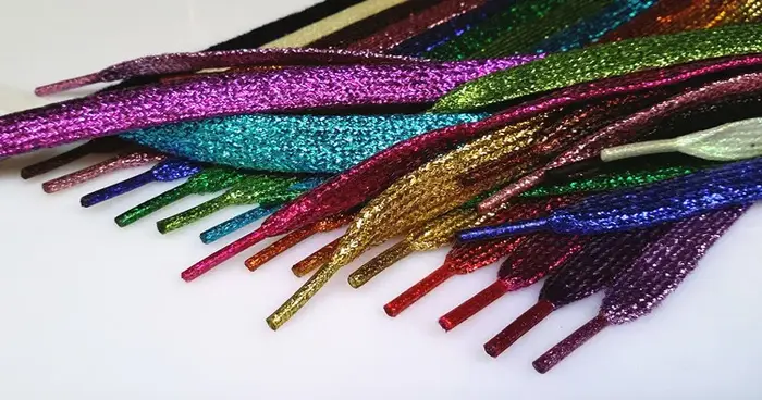 Lacets brillants colorés or et argent 16 couleurs 110 cm baskets chaussures de Sport