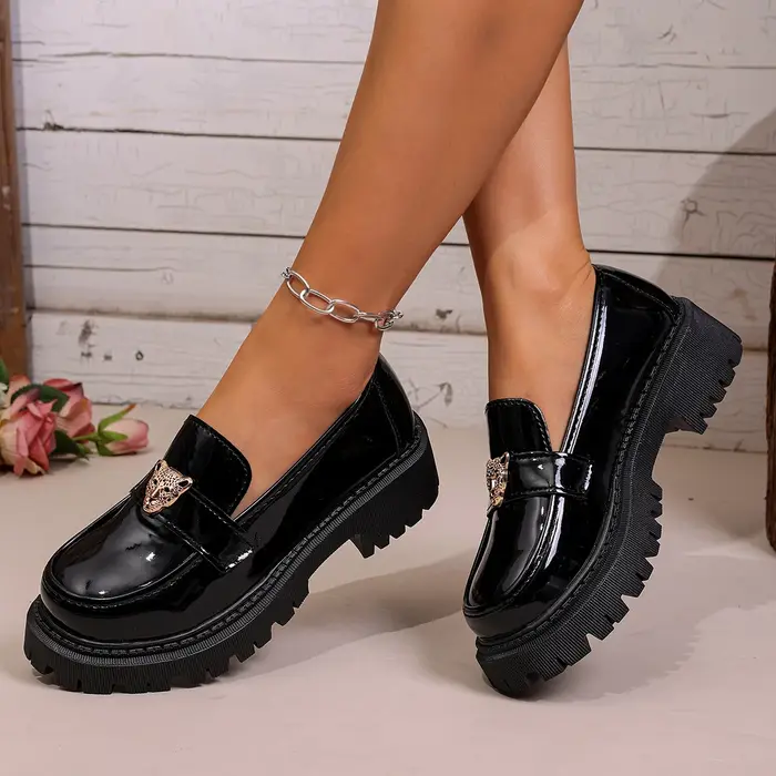 Mocassins à plateforme pour femmes, décor tête de léopard, en cuir verni, à enfiler, semelle épaisse, bout rond, style vintage, pour le bureau, le quotidien, décontracté
