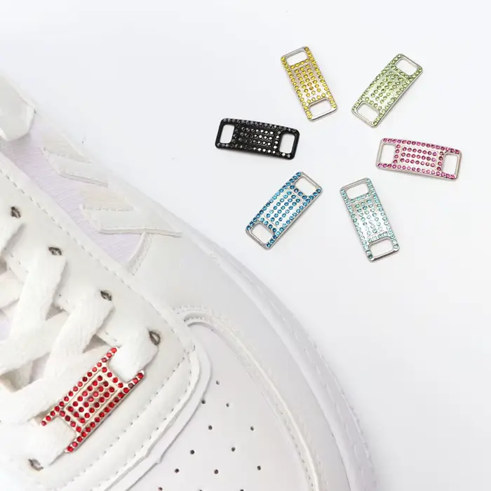 2 Pcs Coloré Strass Lacets AF1 Chaussure Décoration Jeweled Sneaker Chaussure Charmes Fille Cadeau D