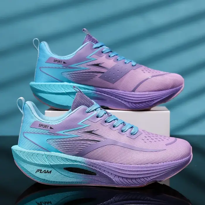 Chaussures de sport décontractées 2026 pour hommes, baskets respirantes légères en maille noire pour l'extérieur, chaussures de course athlétiques, chaussures de marche pour femmes