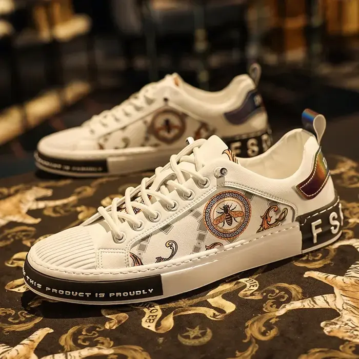 Nouvelles chaussures pour hommes