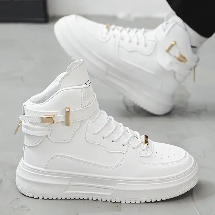 Les baskets montantes pour hommes sont à la mode et polyvalentes. Les chaussures décontractées à semelles épaisses sont légères, tendance et confortables. Baskets blanches