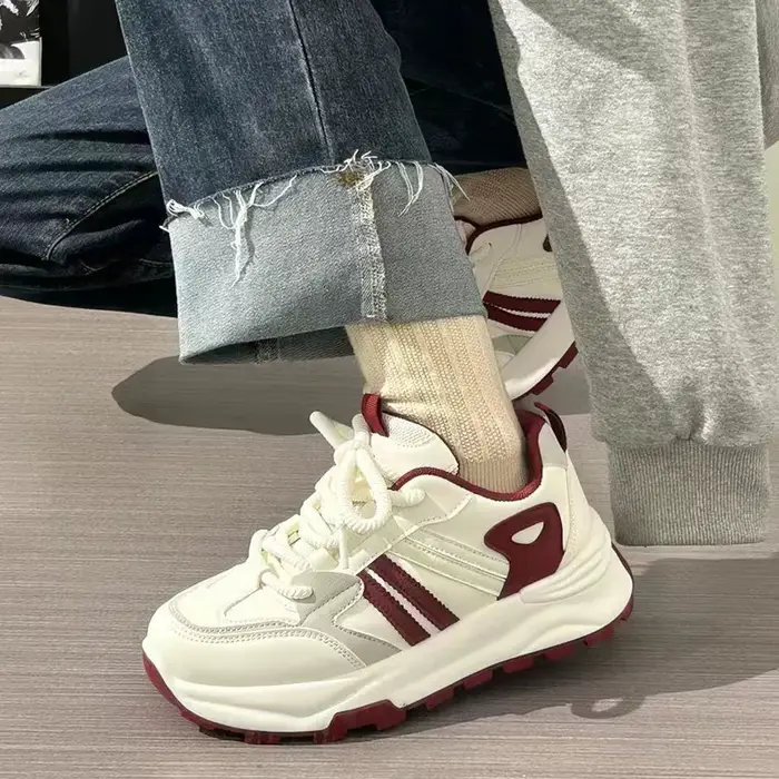 Nouvelles Chaussures de Sport Décontractées Printemps 2026 pour Femme – Style Simple