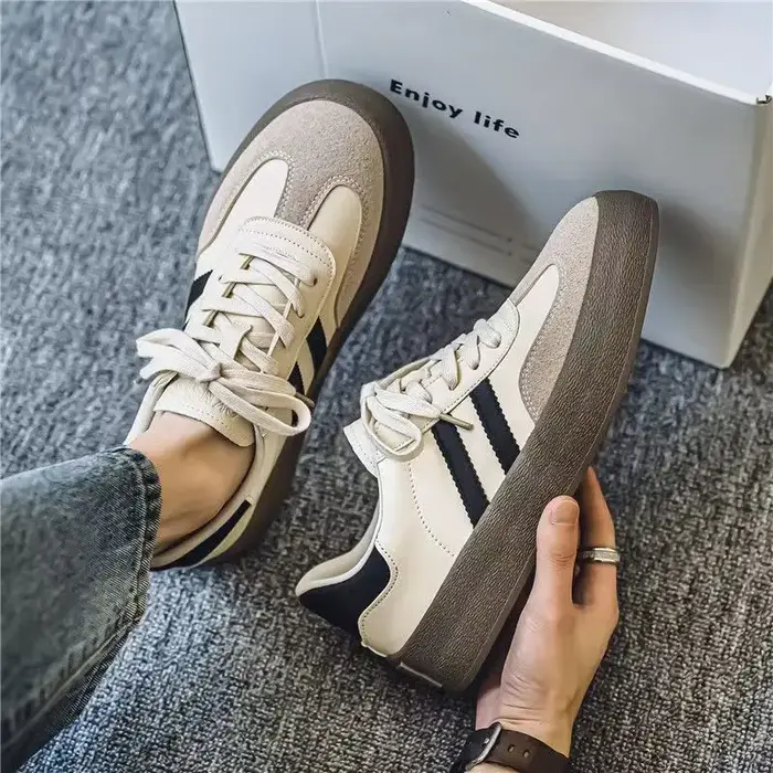 Tendance 2026 : Baskets décontractées confortables à lacets