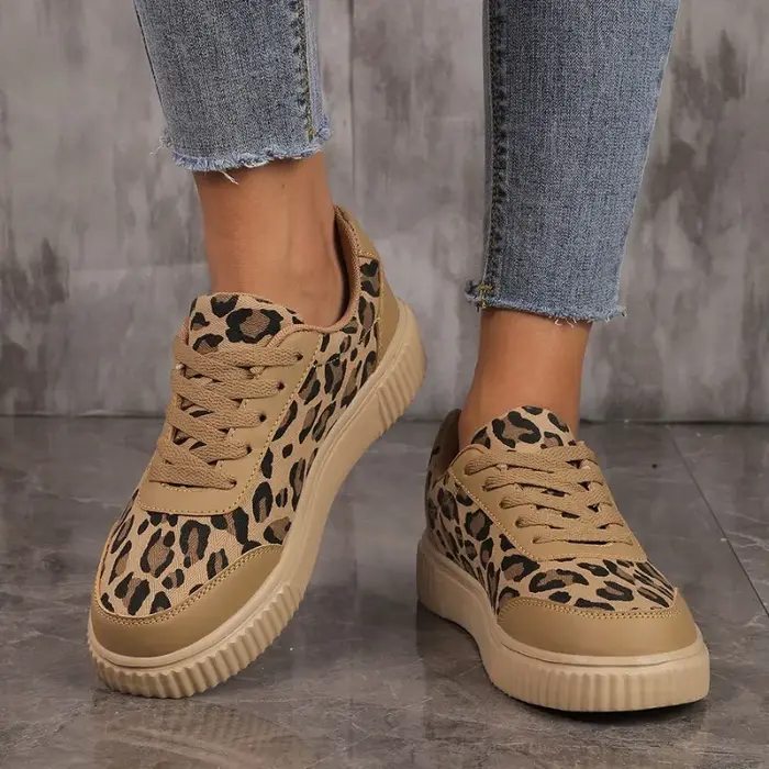 Nouvelles chaussures de sport pour femmes, baskets décontractées à imprimé léopard, confortables, à lacets, chaussures de course polyvalentes, chaussures de marche