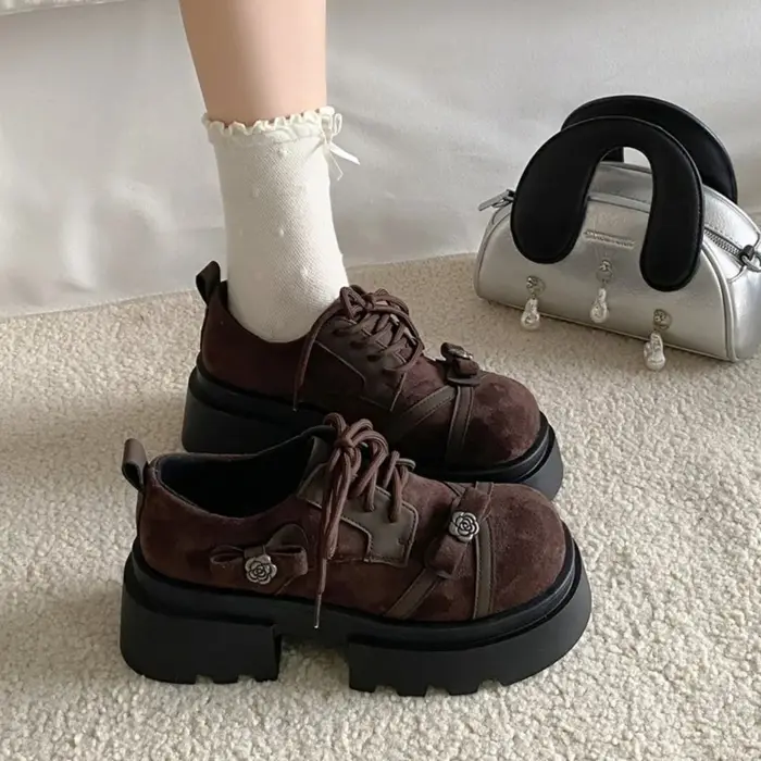 Chaussures à plateforme tendance Y2K pour femmes avec boucle rose et lanières