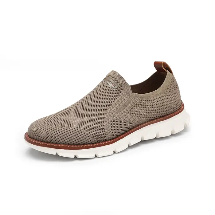 Grandes chaussures baskets en maille à enfiler mocassins