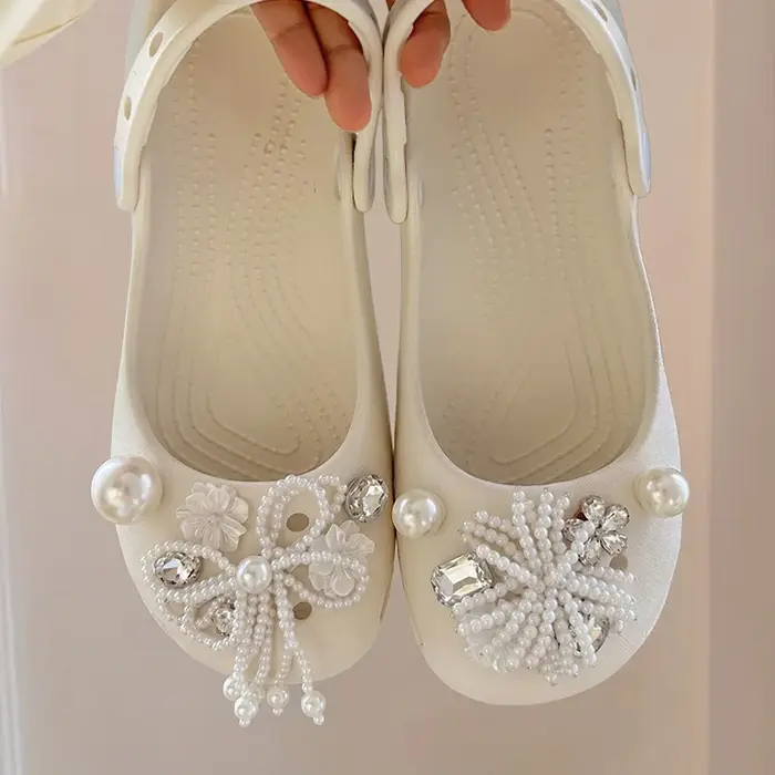 Élégantes Chaussures Plates à Nœud Papillon en Perles et Strass pour Femmes