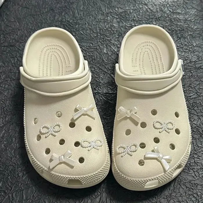 Offre Spéciale : Breloques de Chaussures DIY Élégantes en Forme de Nœud pour Sabots
