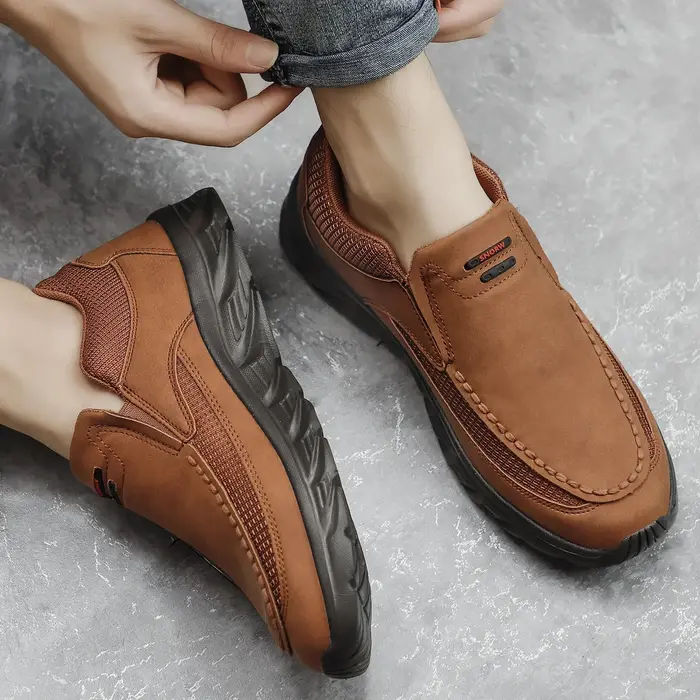 Chaussures pour hommes toile baskets 2025 nouvelle mode à la main rétro loisirs