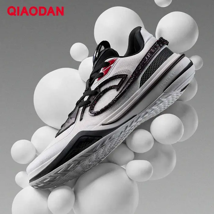 QIAODAN 2026 Chaussures de basketball professionnelles et pratiques pour hommes, avec plaque en carb