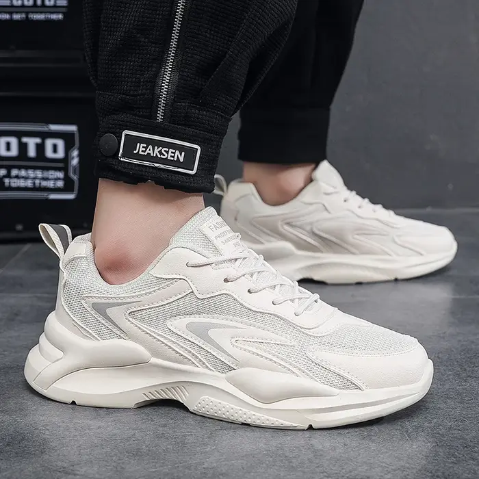 Chaussures de sport décontractées pour hommes, nouvelle collection quatre saisons, respirantes, légères, à semelle souple, pour la course en plein air, baskets tendance pour étudiants.