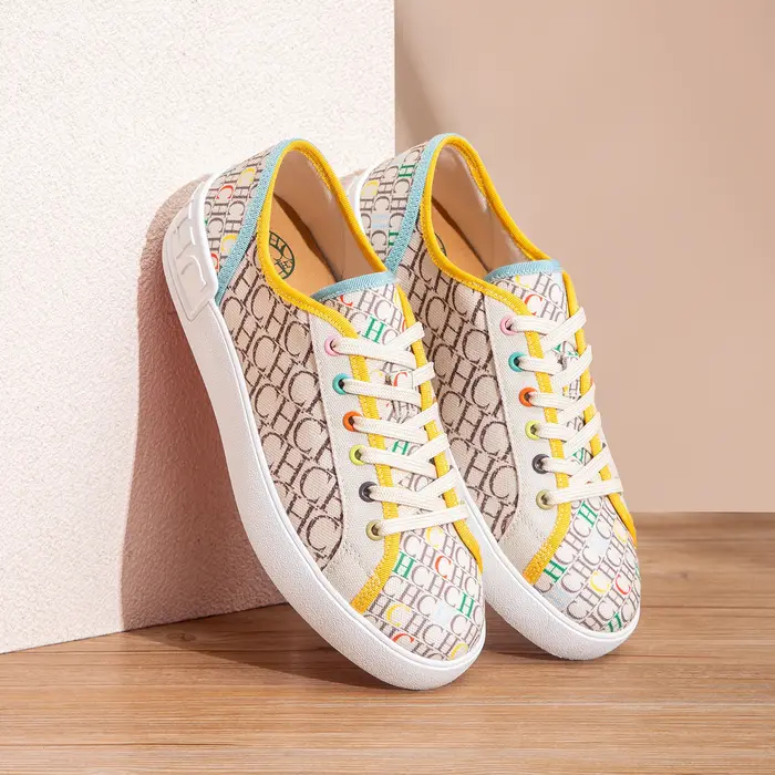Chaussures de marche simples à lacets pour femmes, nouvelle Collection printemps 2026