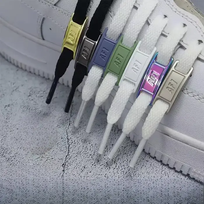 4 pièces AF1 lacets noir blanc