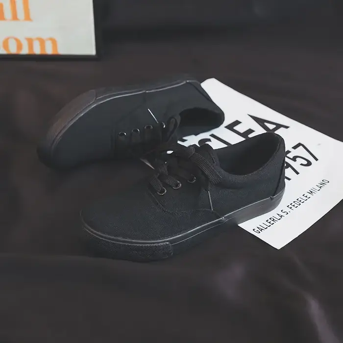 Baskets blanches polyvalentes pour femmes, nouvelles chaussures de skate super populaires 2026, chau