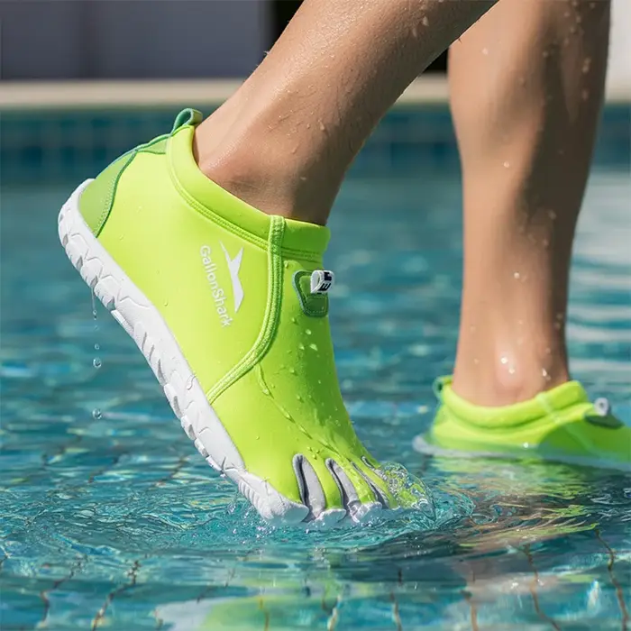 Chaussures d'eau à cinq doigts en néoprène durable, baskets pieds nus antidérapantes GallonShark pour les sports nautiques et l'entraînement en salle