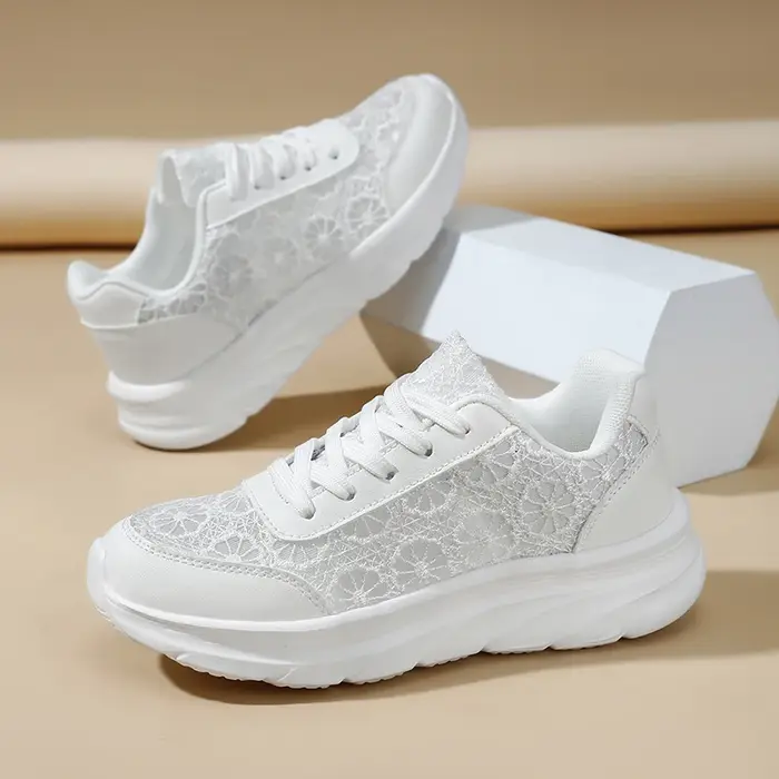 Chaussures blanches pour femme