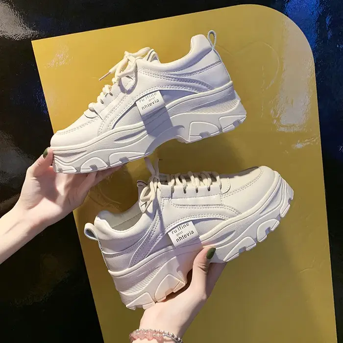 Chaussures de course en toile pour femmes, baskets à plateforme assorties pour étudiantes, nouvelle