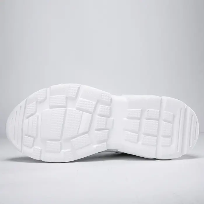 Les chaussures de marche à fond plat pour femmes avec maille et semelles épaisses sont les meilleures