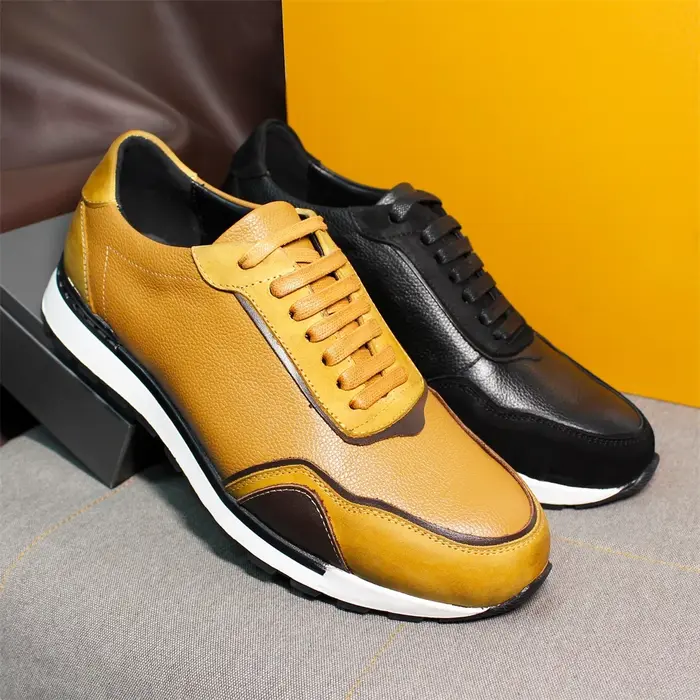 Nouveaux hommes chaussures en cuir décontractées à lacets de luxe à la main marron
