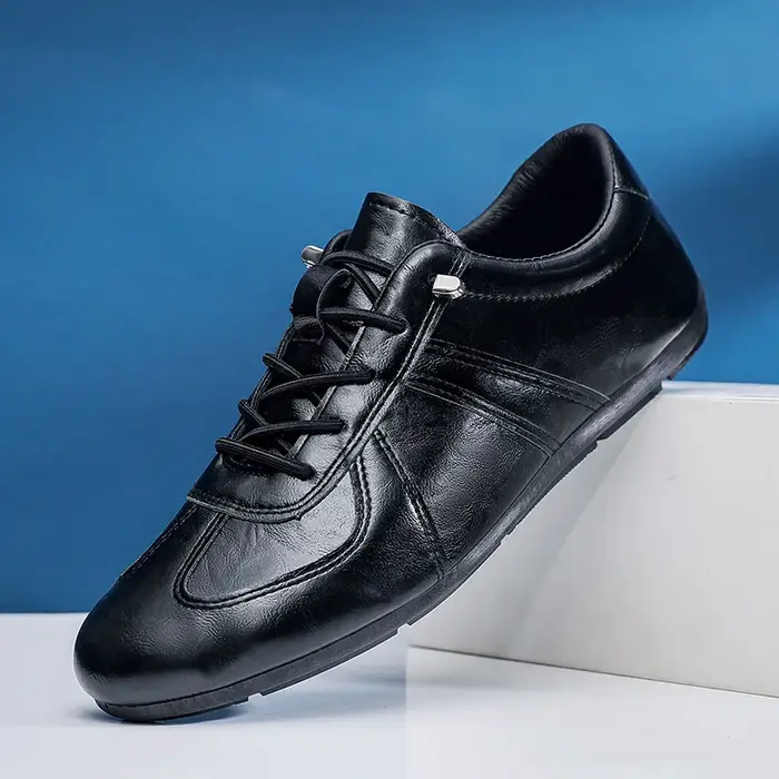 Chaussures pour hommes, nouvelles chaussures décontractées en cuir, semelle souple, légères, ventilées, chaussures de marche de haute qualité, baskets d'été pour hommes, à la mode