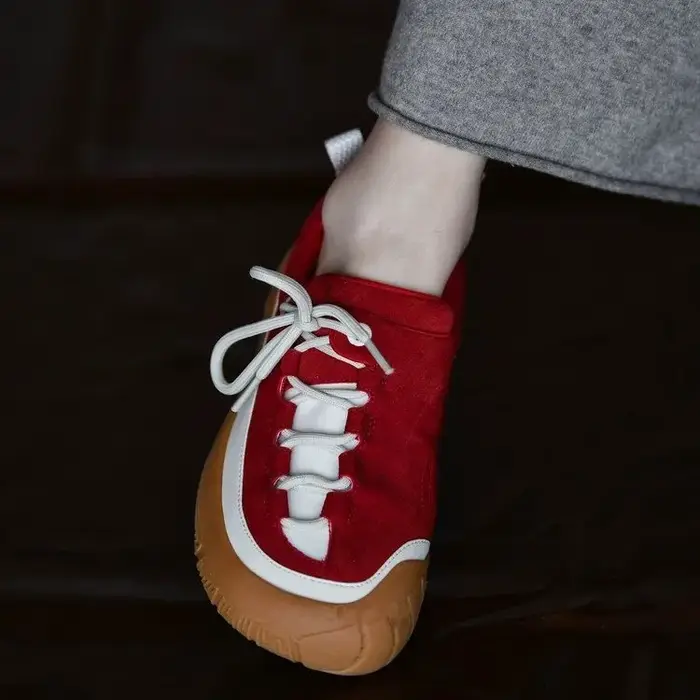 Chaussures de sport à lacets à bout rond pour femmes - nouveau style, semelle épaisse, polyvalentes