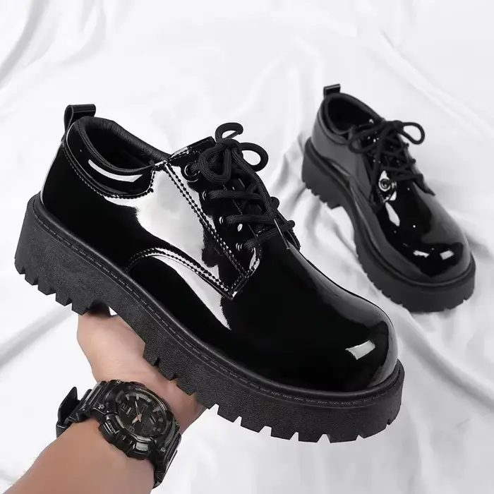 Chaussures Derby en Cuir Verni Tendance pour Homme 2026 – Chaussures Habillées Exquises pour Affaire