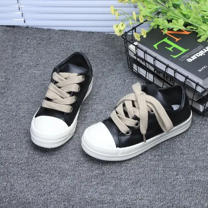 Chaussures simples en cuir pour adultes, chaussures décontractées en cuir PU pour hommes et femmes, chaussures de skate antidérapantes à lacets pour jeunes, chaussures classiques pour couples