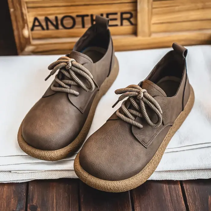 Chaussures pour hommes 2025 automne nouveau rétro à lacets