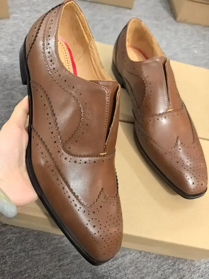 Chaussures Homme en Cuir Marron Neuf à Bout Carré