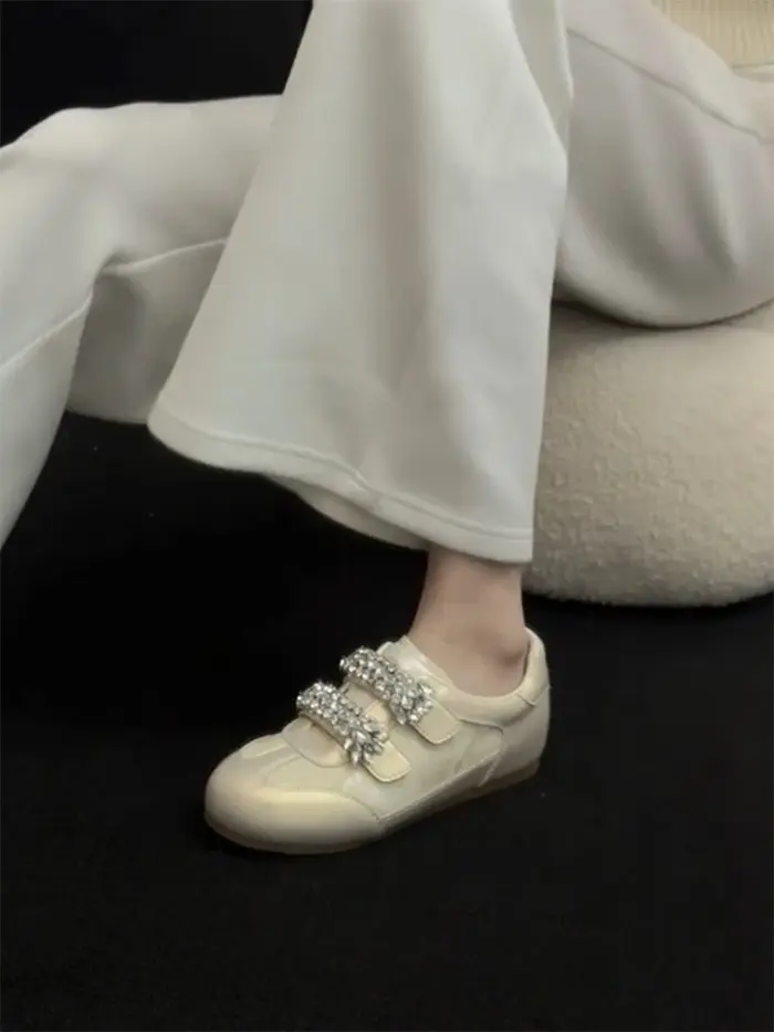 Chaussures d'entraînement allemandes à strass tendance 2026 pour femmes