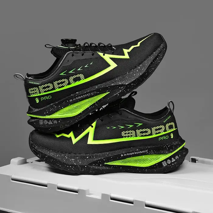 Chaussures de course en carbone avec maille respirante pour étudiants