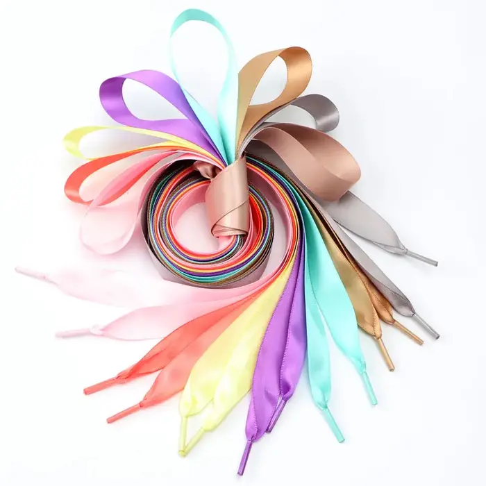 Ruban de soie plat lacets colorés bonbons dégradé Satin lacets bottes femmes baskets lacet arc-en-ci